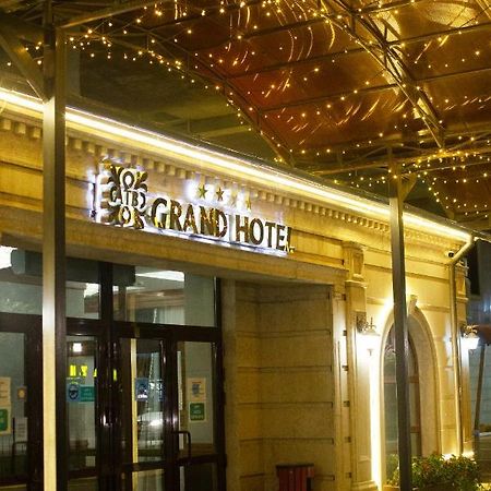 Atb Grand Hotel Atyraū Exterior foto