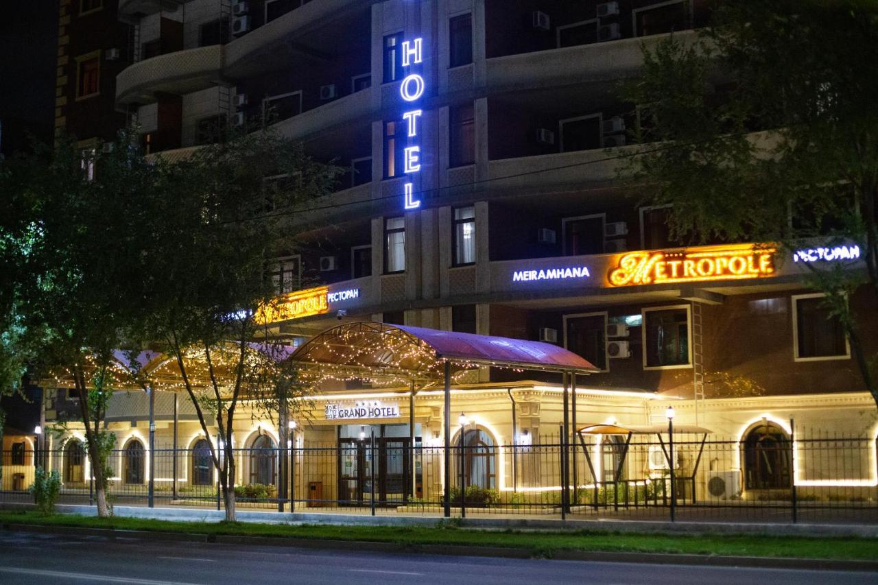 Atb Grand Hotel Atyraū Exterior foto